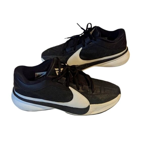 Nike Zoom Freak 5 Team Basketball Shoes Giannis Black & White Style DZ2946 001 - Picture 2 of 12